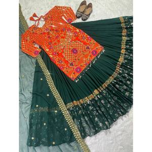 Ensemble de lehenga pour femmes de créateurs, pour les fêtes, avec un haut fantaisie, nouveau style - Product Image 2