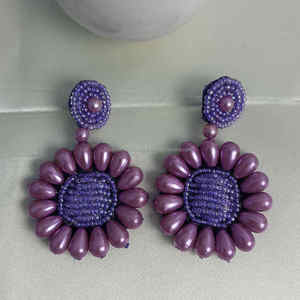 Pendientes de Diseño Modernos con Cuentas, Joyería Hecha a Mano a Bajo Precio - Product Image 4