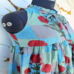 Vestido largo sin mangas de algodón artesanal para el día a día, diseño sencillo, estilo espacioso, construcción ligera y arengada para fiestas. - Product Image 4