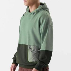 Survêtements personnalisés pour femmes, grammage lourd 500 GSM 350 GSM, en molleton polyester/coton, avec broderie, comprenant un sweat à capuche oversize et un short - Product Image 5