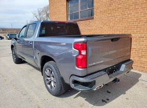 Chevrolet Silverado 1500 RST-Z71 Diesel 2021 d'occasion en parfait état - entièrement équipé - remis à neuf - Product Image 2