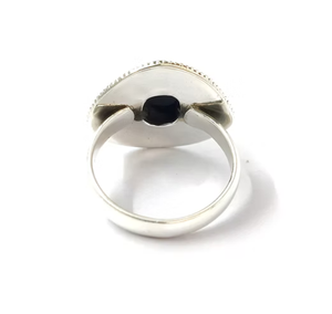 Bague en argent sterling 925 au design ethnique avec pierre précieuse ovale en onyx, bijoux oxydés pour femmes, à porter pour les occasions de mariage et de fête - Product Image 4