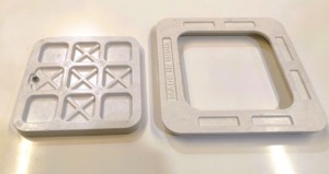 Tapas de alcantarilla de composite FRP de 18*18 con color personalizable, estándar EN124, certificadas ISO, tipos ligeros y pesados disponibles en stock. - Product Image 5