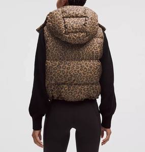 Chaleco Corto Acolchado con Estampado de Leopardo para Mujer, con Capucha, Cintura Ajustable, Ropa de Invierno, Chaleco sin Mangas Aislante - Product Image 2