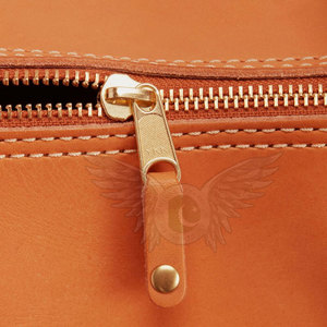 Bolsa de Viaje de Cuero Genuino de Gran Capacidad, Forma Ovalada, Asa Superior, Cierre de Cremallera, Altura de 15-15.9 Pulgadas, Capacidad Inferior a 20L - Product Image 5