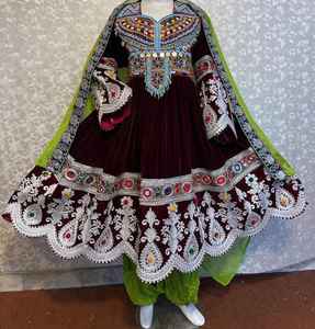 Ensemble de robes maxi ethniques pour femmes et filles, en mousseline de soie respirante, style vintage afghane, imprimé tendance Nuristan Kabul - Product Image 3