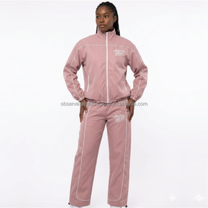 Conjunto cortavientos personalizado con logo, conjunto de chándal para correr, conjunto de cortavientos de nailon oversize para mujer con media cremallera - Product Image 3