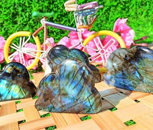 Figura de Labradorita Chakralume en Forma de Nube, Hecha a Mano, para Sanación, Reiki, Regalo y Decoración del Hogar - Product Image 3