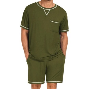 Conjunto Deportivo para Hombre, Camiseta de Manga Corta y Pantalones Cortos, Color Verde Oliva, Transpirable, Ligero, 100% Poliéster, con Bolsillos Laterales, Estilo Casual - Product Image 3
