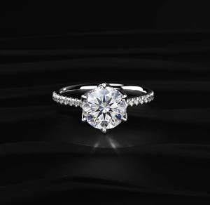 แหวนเงินแท้ 925 สำหรับผู้หญิง ดีไซน์แบบ Eternity ประดับเพชรโมอิสซาไนต์ สำหรับหมั้นและแต่งงาน พร้อมเพชรคิวบิกเซอร์โคเนีย - Product Image 1