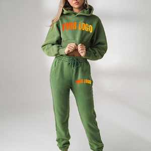 Conjunto Deportivo de Dos Piezas Personalizado de Última Moda, de Alta Calidad, Bordado, con Pedrería, Estilo Vintage, para Mujer, Invierno, OEM, ODM - Product Image 1