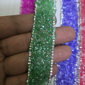 คริสตัลตกแต่งแบบหลวม คริสตัลแบบรีดร้อน 3 มิติ เป็นมิตรกับสิ่งแวดล้อม สีและขนาดตามสั่งสำหรับกระเป๋า - Product Image 1