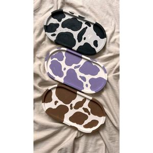 Bandejas Decorativas Modernas para Organización, Bandejas Ovaladas y Redondas de Resina para una Gestión de Espacio Elegante - Product Image 5