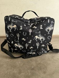 Bolsa de Equipo de Equitación Occidental, Impermeable, Bolsa de Almacenamiento de Artículos Ecuestres, Organizador de Viaje de Gran Capacidad con Correa de Hombro Ajustable - Product Image 4