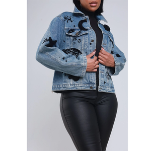 Women's Denim <b>Trucker</b> <b>Jacket</b> With Hand Drawn Print Turn-Down Collar Button Closure Autumn Casual Full Sleeve Regular Length - Product Image 6