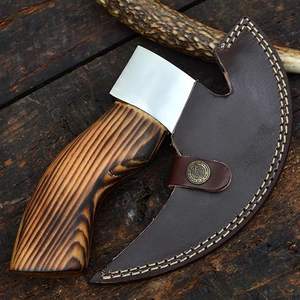 Hache à pizza de qualité industrielle, forgée à la main, sur mesure, style viking, avec manche en bois, acier au carbone, fourreau en cuir - Product Image 6