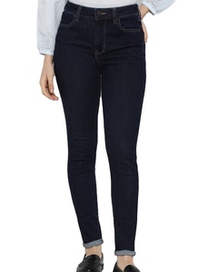 Jeans en denim droit pour femmes, coupe régulière, longueur genou, été, devant plat, respirant, séchage rapide, toutes tailles disponibles - Product Image 1