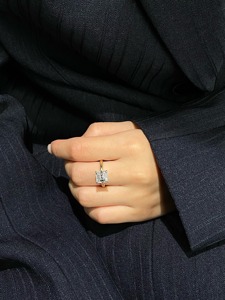 Anillo de Diamante Cultivado en Laboratorio con Corte Asscher de 3 Quilates, Oro Amarillo de 14K, Banda Grabada Vintage, Halo Oculto, Anillo de Compromiso, Joyería Nupcial - Product Image 6