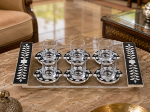 Ensemble de 7 plateaux de service en acrylique et en céramique au design traditionnel avec 6 sous-verres décoratifs |   Ensemble de service de boissons de thé premium pour le Ramadan - Product Image 3
