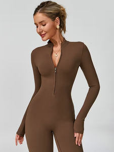 Combinaison athlétique décontractée à manches courtes et cordon de serrage pour femmes |   Combinaison de yoga intégrale à jambes évasées avec passepoil contrastant pour le sport - Product Image 6