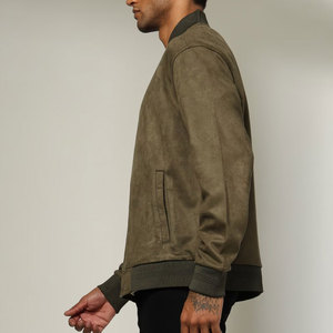 Chaqueta Bomber de Gamuza para Hombre con Logotipo Personalizado, Estilo Vintage, Fabricada con Piel de Camello, Chaqueta Varsity de Gamuza para Invierno - Product Image 2