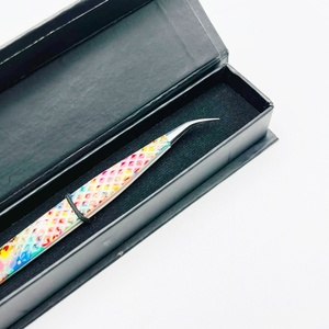 Pince à cils en acier inoxydable en gros avec pointe pointue fleurs colorées papier marque privée utilisation de soins personnels - Product Image 4