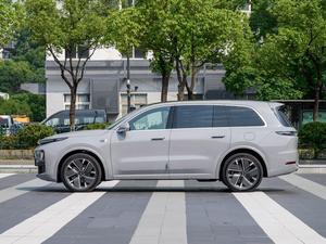 2025 Lixiang L9 Híbrido Eléctrico Familiar de 6 Asientos, Versión Flagship con R21 de Cuero, Tracción Total (AWD), de Largo Alcance y Alta Velocidad - Product Image 6