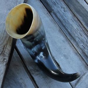 Cuerno Vikingo para Beber Estilo Animal Grande, Soporte para Cuerno de Búfalo, Hecho a Mano, Material Orgánico Ecológico, Artesanía de Primera Calidad - Product Image 2