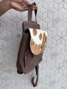 Sac à dos tendance en cuir véritable, motif cuir de vachette, style bohème, unisexe, de haute qualité, pour l'école - Product Image 2