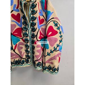 Veste brodée multicolores 100% coton, veste Suzani, tissu en laine Khadi, veste courte unisexe faite à la main - Product Image 3