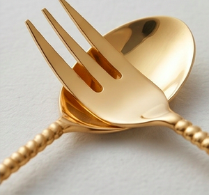 Ensemble de couverts Gold Sun Design avec cuillères et fourchettes polies miroir, style vintage pour des repas élégants - Product Image 2