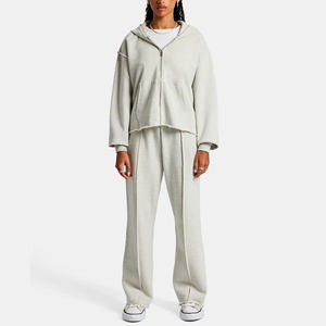 Conjunto de chándal de 2 piezas para mujer con parche personalizado de marca, chaleco y pantalón de chándal para verano - Product Image 4