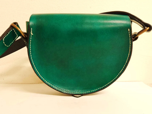 Sac à bandoulière en cuir vert sac à bandoulière sac à bandoulière fait à la main unique réglable cousu à la main tous les jours médiéval unisexe - Product Image 2