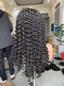 Perruque de cheveux bouclés en gros Cheveux vietnamiens Extension Halo pré-épilée noire naturelle - Product Image 5