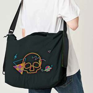 Bolso Bandolera de Nylon Reciclable para Cartero - Product Image 1