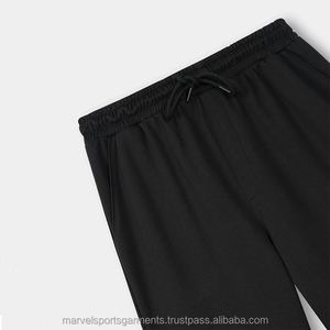 Pantalones Cortos Casuales para Hombre Hechos a Medida, Color Sólido, Ecológicos, Transpirables, de Lona, Corte Ajustado, Alta Calidad, Hechos en Pakistán, en Venta - Product Image 5