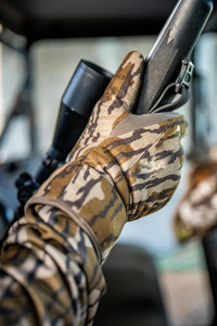 Breathable hunting <b>gloves</b> for outdoor use - Product Image 2