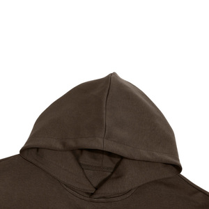 ผู้ผลิตชุดวอร์มผู้ชายคุณภาพสูงสำหรับฤดูหนาว มีฮู้ด เชือกผูก ปรับระบายอากาศได้ดี สไตล์สปอร์ต โลโก้ด้านหน้าแบบเรียบง่าย สามารถสั่งทำได้ - Product Image 4