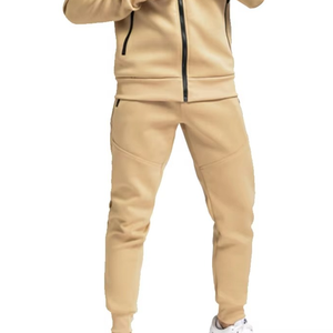 ชุดวอร์มผู้ชายคุณภาพสูง แบบเรียบ ปักโลโก้ได้ตามต้องการ สไตล์สตรีทแวร์ สำหรับฤดูใบไม้ผลิและฤดูร้อน เนื้อผ้าเบาสบาย ระบายอากาศได้ดี รับผลิตแบบ OEM - Product Image 4