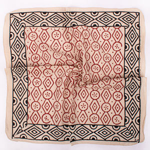 Pañuelo Cuadrado Clásico 100% Algodón Estampado a Mano, Hecho en India, Unisex, Estilo Boho Ecológico, Transpirable, para Cuello y Cabeza - Product Image 4