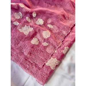 ผ้าไหมชานดาแท้จาก Elite Weaves สีชมพู พร้อมงานปักลาย น้ำหนัก 490 กรัม สำหรับแฟชั่นอินเดียและปากีสถาน - Product Image 3