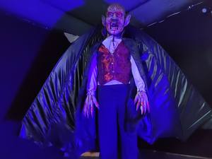 Zombie animatronique de <span class=keywords><strong>maison</strong></span> <span class=keywords><strong>hantée</strong></span> à la main avec mouvements personnalisables pour les attractions effrayantes - Product Image 4