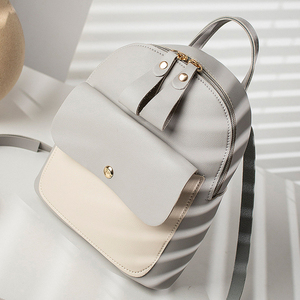 Mochila Mini Minimalista de PU para Mujer, Color Gris Claro, Forma Redonda, Correa de Hombro, Cierre de Cremallera y Broche, para Uso Diario - Product Image 5
