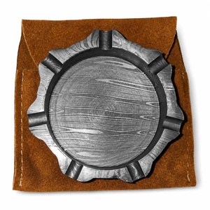 Cenicero de Acero de Damasco Hecho a Mano con Diseño Único, Moderno y Minimalista, Accesorio para Fumar de Escritorio, Regalo - Product Image 6