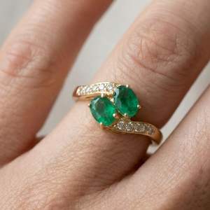 Atractivo barato 18K oro Esmeralda piedra preciosa fiesta desgaste compromiso elegante moda única eternidad banda anillos - Product Image 3