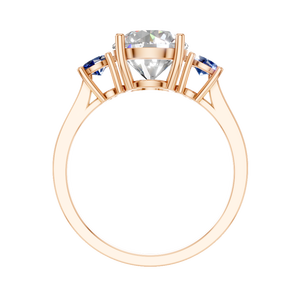 Anillo de Compromiso de Lujo de Plata de Ley 925 con Baño de Rodio y Tres Piedras de Moissanita, con Piedra Central Flanqueada por Dos Zafiros Azules - Product Image 3