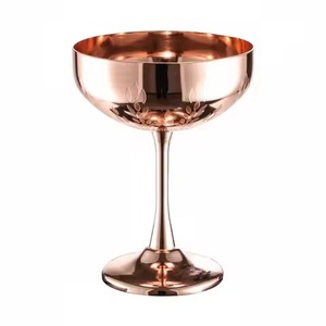 แก้วไวน์โลหะดีไซน์เนอร์ แก้วน้ำตกแต่งสำหรับเสิร์ฟไวน์ เหมาะสำหรับโต๊ะอาหาร บาร์ในบ้าน และงานปาร์ตี้ - Product Image 1