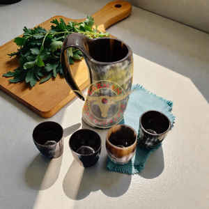 Jarra de Cerveza Premium de Cuerno de Buey de 20 oz, 4 Vasos Cortos para Beber, Juego de Bebidas para Camping, Rústico, Hecho a Mano, a Prueba de Fugas, Embalaje en Cartón - Product Image 3