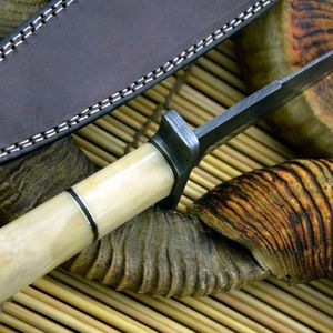 Couteau de chasse Bowie DIY OEM avec acier Damas et manche en bois et étui en cuir - Couteau de chasse d'extérieur - Product Image 4