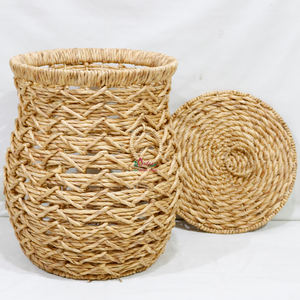 Panier de rangement en osier de jacinthe d'eau écologique fait à la main, boîte décorative durable pour l'organisation de la maison - Product Image 4